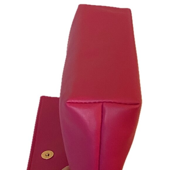Salvatore Ferragamo Makeup Cosmetics Bag Fuscia Vegan Leather Snap Close Pockets - Picture 5 of 9